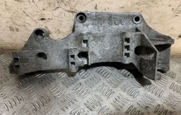 Кронштейн генератора 1.9 tdi brs axc vw t5