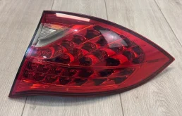 Фонарь в крыло Porsche Cayenne 2011 958 (92A)