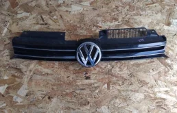 Решетка радиатора Volkswagen Golf 2008-2012 6(5ХБ)