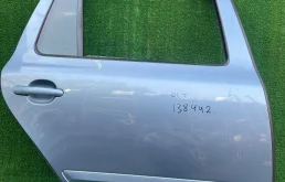 Дверь SKODA OCTAVIA 1Z 2004- задняя правая хэтчбек голубая б/у OCTAVIA 1Z(2004-2012)