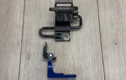 Петли двери VW Touareg 1 2003-2010 7L