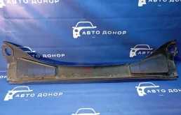 решетка под лобовое стекло FORD FOCUS CB8 - - 1837803