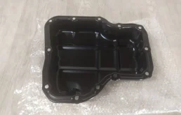 Поддон картера для Mitsubishi Outlander 2005 года на фотографиях