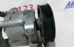 Насос ГУР для BMW X3 2006 года на фотографиях