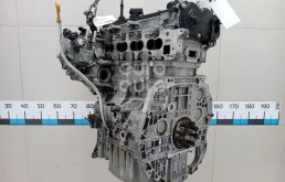 Двигатель без навесного для Kia Carnival 2022 года на фотографиях