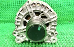 Генератор для Volkswagen Golf 2014 года на фотографиях