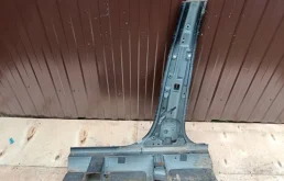 Порог правый для Hyundai Solaris 2014 года на фотографиях