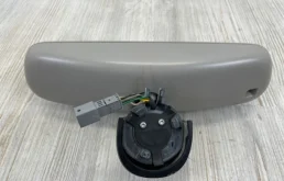 Зеркало заднего вида (в салоне) для Audi Q7 2008 года на фотографиях