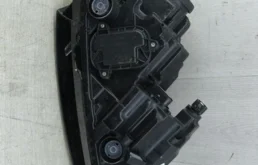 Фонарь левый для Skoda Rapid 2025 года на фотографиях