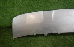 Накладка переднего бампера для Audi Q3 на фотографиях