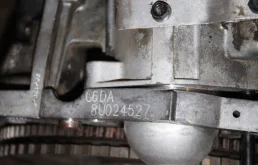 Двигатель без навесного для Hyundai Equus на фотографиях