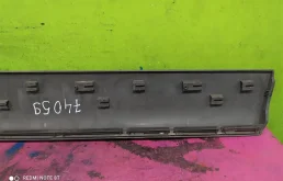 Молдинг передней левой двери для Audi Q7 на фотографиях