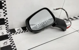 Зеркала для Toyota RAV4 2021 года на фотографиях