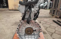 Двигатель без навесного для Mercedes-Benz GLA class на фотографиях