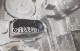 Фара ксенон левая для Skoda Rapid 2023 года на фотографиях