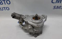 Насос ГУР для Audi A8 2010 года на фотографиях