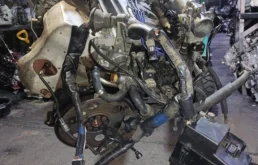 Двигатель для Toyota RAV4 1996 года на фотографиях