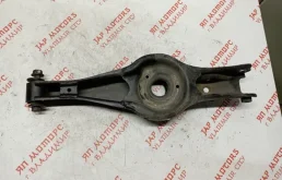Рычаг задний левый нижний для Suzuki Grand Vitara 2012 года на фотографиях