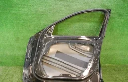 Дверь передняя правая для Mercedes-Benz E class на фотографиях