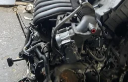 Двигатель для Volvo C30 2008 года на фотографиях