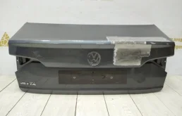 Дверь багажника для Volkswagen Jetta 2017 года на фотографиях