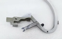 Петля багажника правая для Hyundai i40 на фотографиях