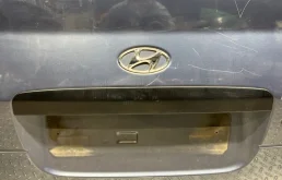 Двери для Hyundai Matrix 2002 года на фотографиях