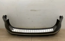 Бампер задний для Volkswagen Touareg 2018 года на фотографиях