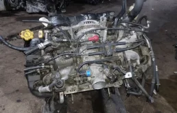 Двигатель без навесного для Subaru Legacy B4 на фотографиях