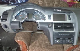 Приборная панель для Audi Q7 на фотографиях