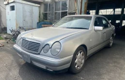 Mercedes-Benz E class 3.2 (220Hp) (104.995) RWD AT в разборе у Гранд Гараж