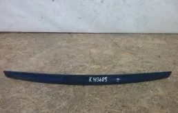 Молдинг крышки багажника для Hyundai Solaris 2015 года на фотографиях