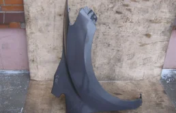 Крыло правое для Mazda CX 7 2006 года на фотографиях