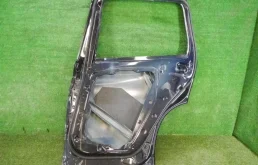 Дверь задняя правая для BMW X3 2020 года на фотографиях