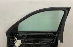 Дверь передняя правая для Audi Q3 на фотографиях