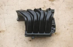 Впускной коллектор для Hyundai Solaris 2014 года на фотографиях