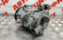 Компрессор кондиционера для Toyota RAV4 2014 года на фотографиях