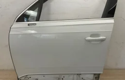 Дверь передняя левая для Audi Q7 2015 года на фотографиях