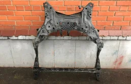 Подрамник двигателя для Mazda CX 5 на фотографиях