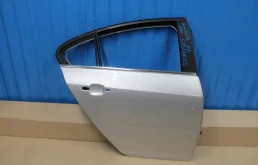 Дверь задняя правая для Opel Insignia на фотографиях