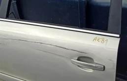 Двери для Opel Zafira 2007 года на фотографиях