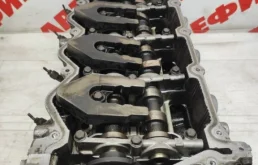 ГБЦ для Nissan Pathfinder 2009 года на фотографиях