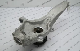 Кулак поворотный правый для Land Rover Range Rover на фотографиях