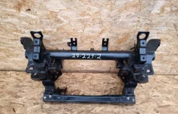 Подрамник двигателя для Mitsubishi Pajero 2007 года на фотографиях