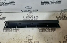 Молдинг двери передний правый для Toyota RAV4 на фотографиях