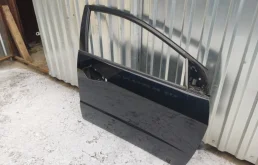 Дверь передняя правая для Honda Civic 2010 года на фотографиях