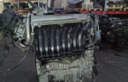 Двигатель без навесного для Toyota Opa 2004 года на фотографиях