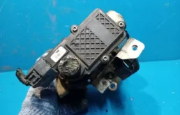 Клапан EGR для Volvo XC90 на фотографиях