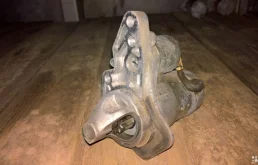 Стартер для Nissan Tiida на фотографиях