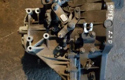 МКПП для Hyundai Santa Fe Classic 2009 года на фотографиях